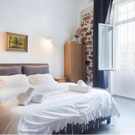 A Litte Taste Of Home Guest House Athene Buitenkant foto