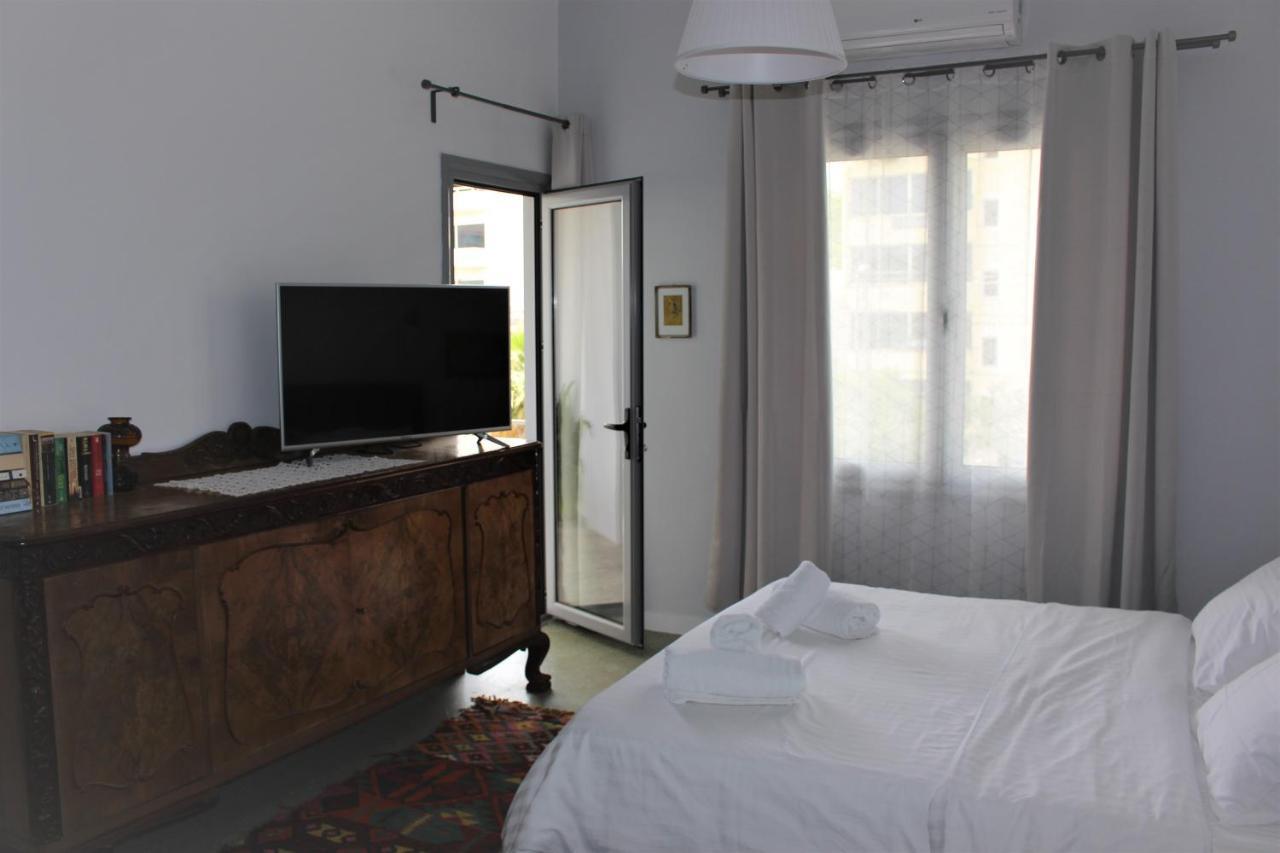 A Litte Taste Of Home Guest House Athene Buitenkant foto