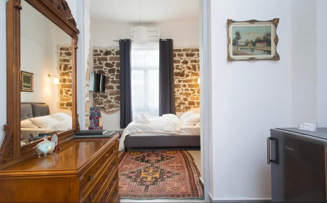 A Litte Taste Of Home Guest House Athene Buitenkant foto